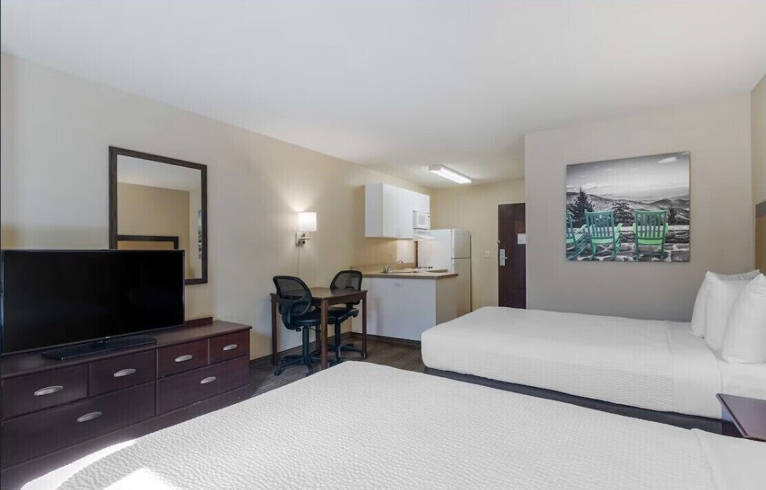 Photo of Bedroom in Warm Springs District