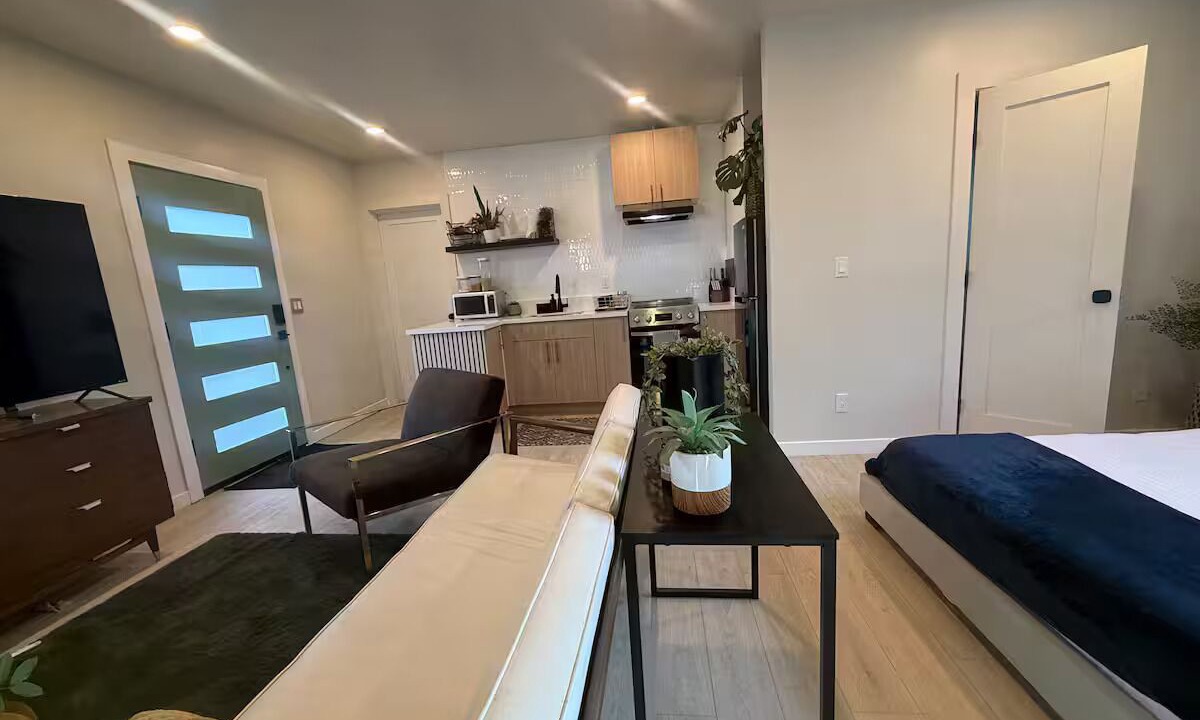 Photo of Bedroom in Lincoln Acres