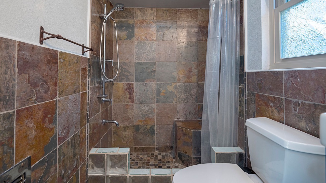 Photo of Bathroom in Araby Commons