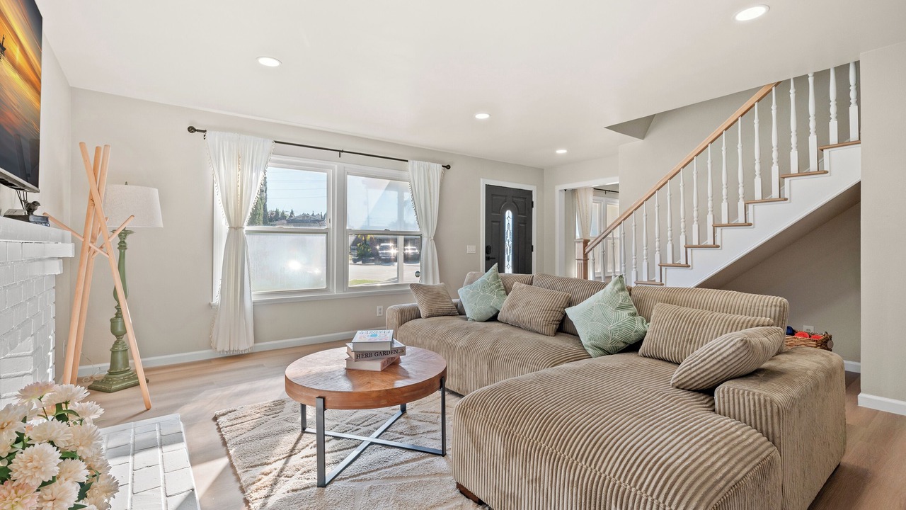 Photo of Livingroom in Lake Forest