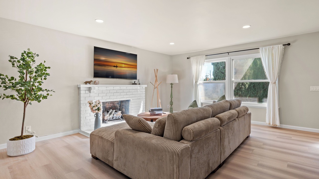 Photo of Livingroom in Lake Forest