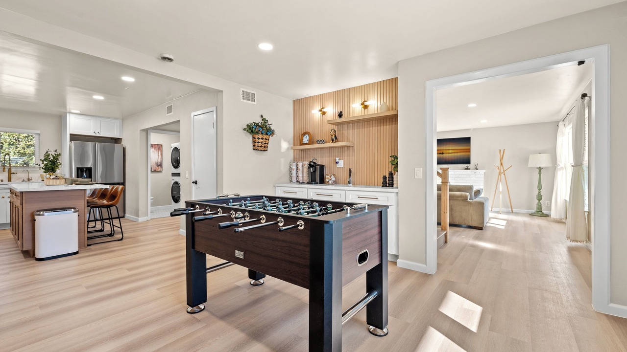 Photo of Bedroom in Lake Forest