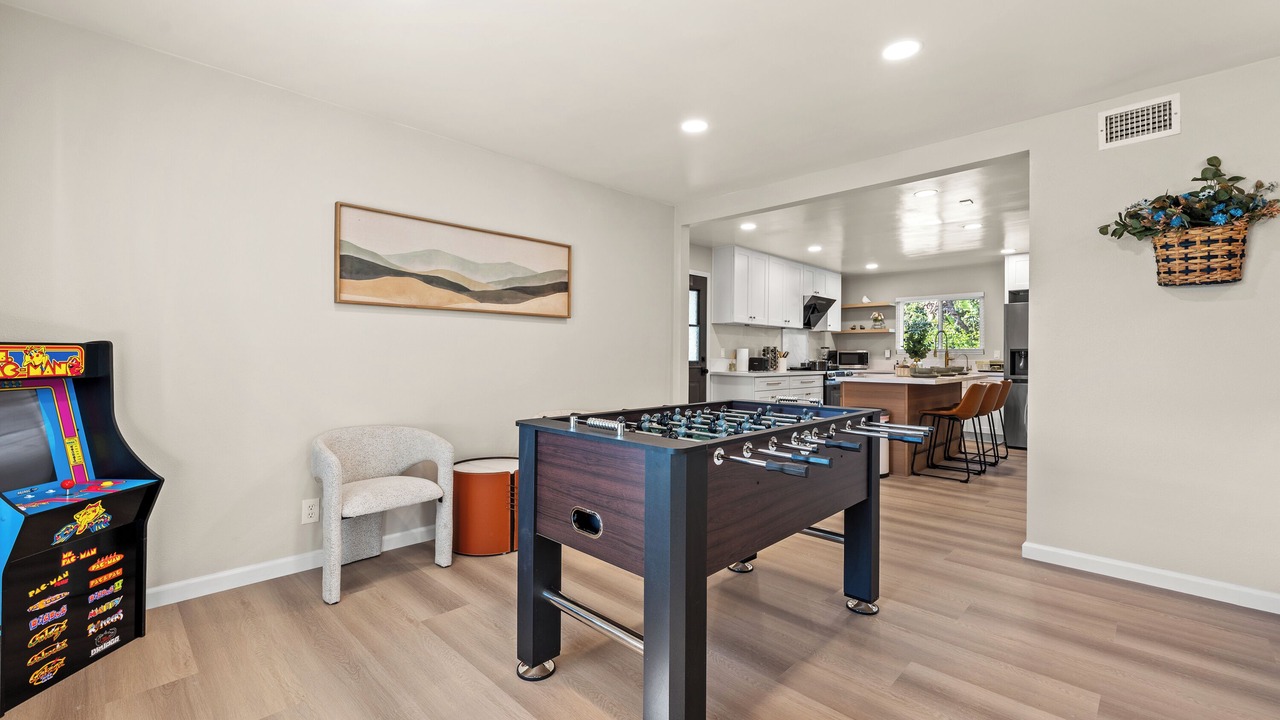 Photo of Bedroom in Lake Forest
