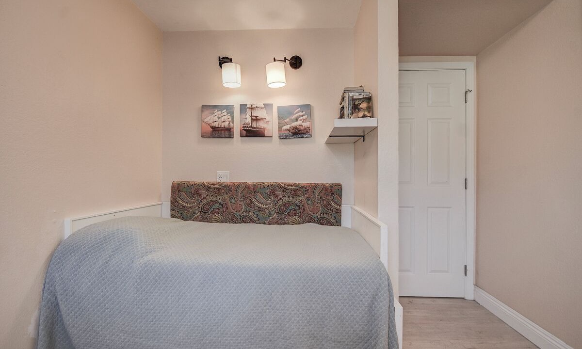 Photo of Bedroom in Westside Costa Mesa