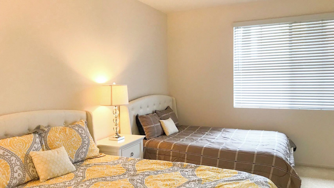 Photo of Bedroom in Irvine Research Center