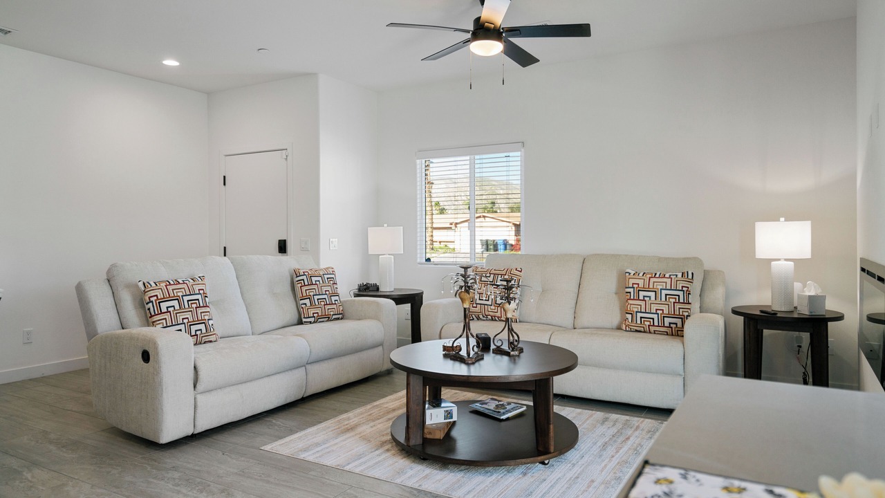 Photo of Livingroom in Desert Hot Springs