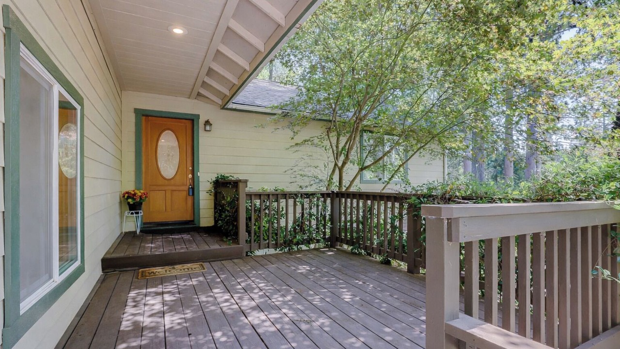 Photo of Patio Balcony in Nevada City