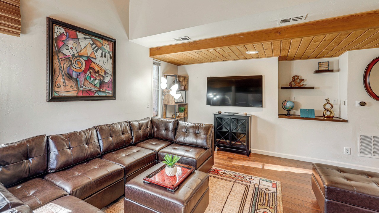 Photo of Livingroom in Wrightwood