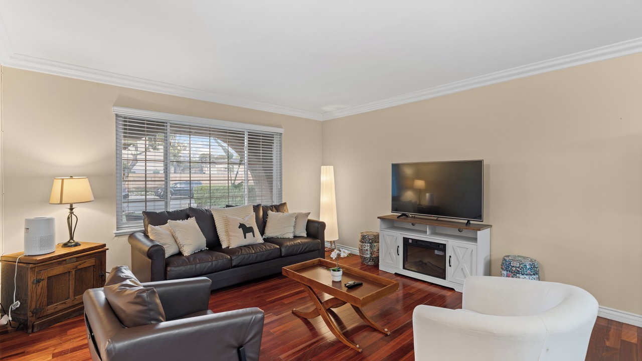 Photo of Livingroom in Chino