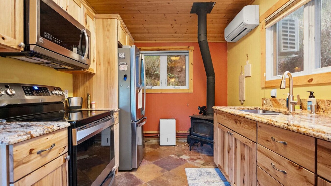 Photo of Kitchen in Crescent City