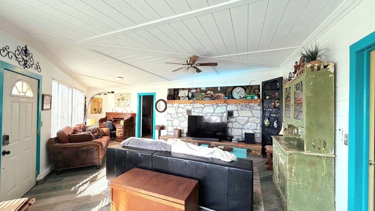 Photo of Livingroom in Shingle Springs