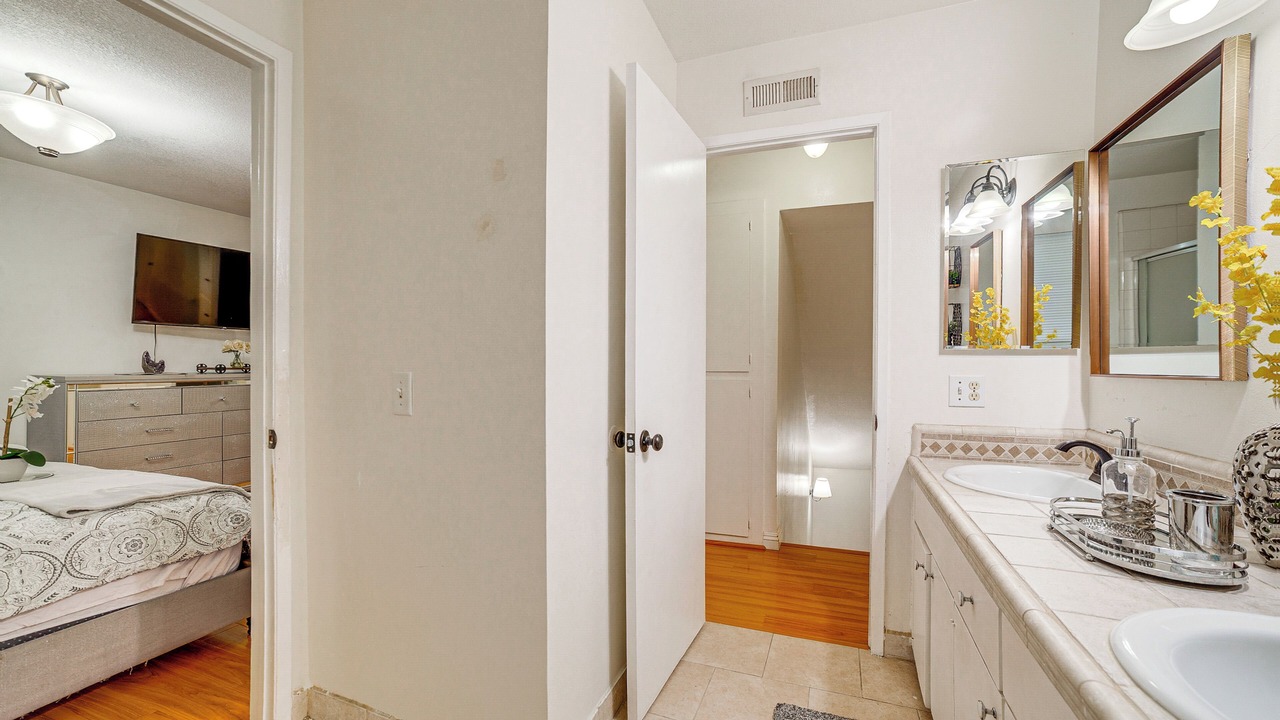 Photo of Bedroom in Riverside