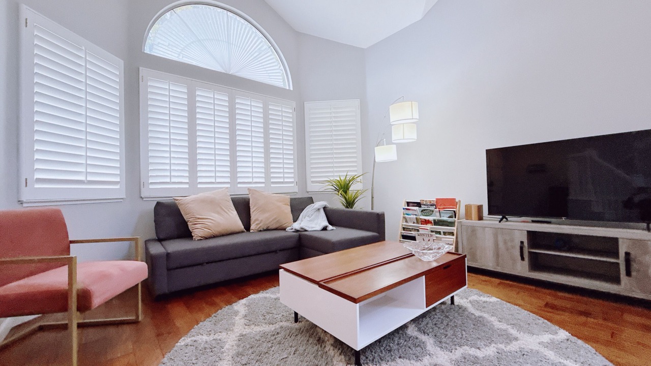 Photo of Livingroom in North San Jose