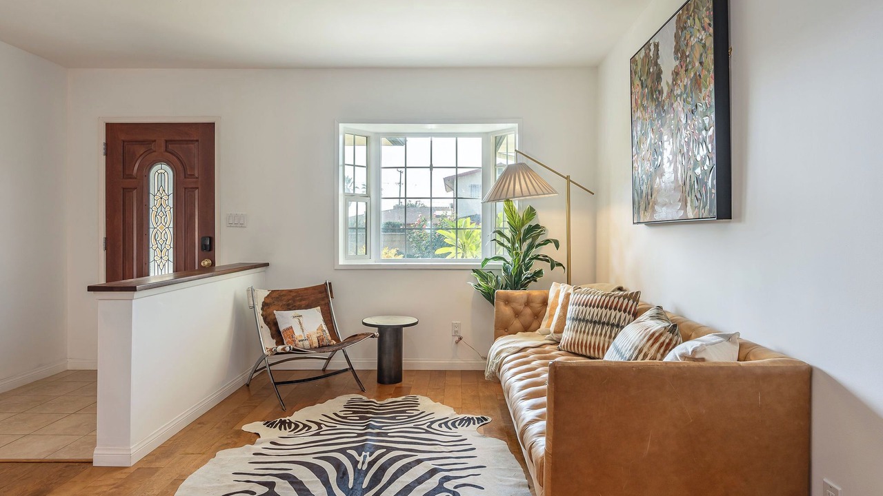 Photo of Livingroom in Monterey Park