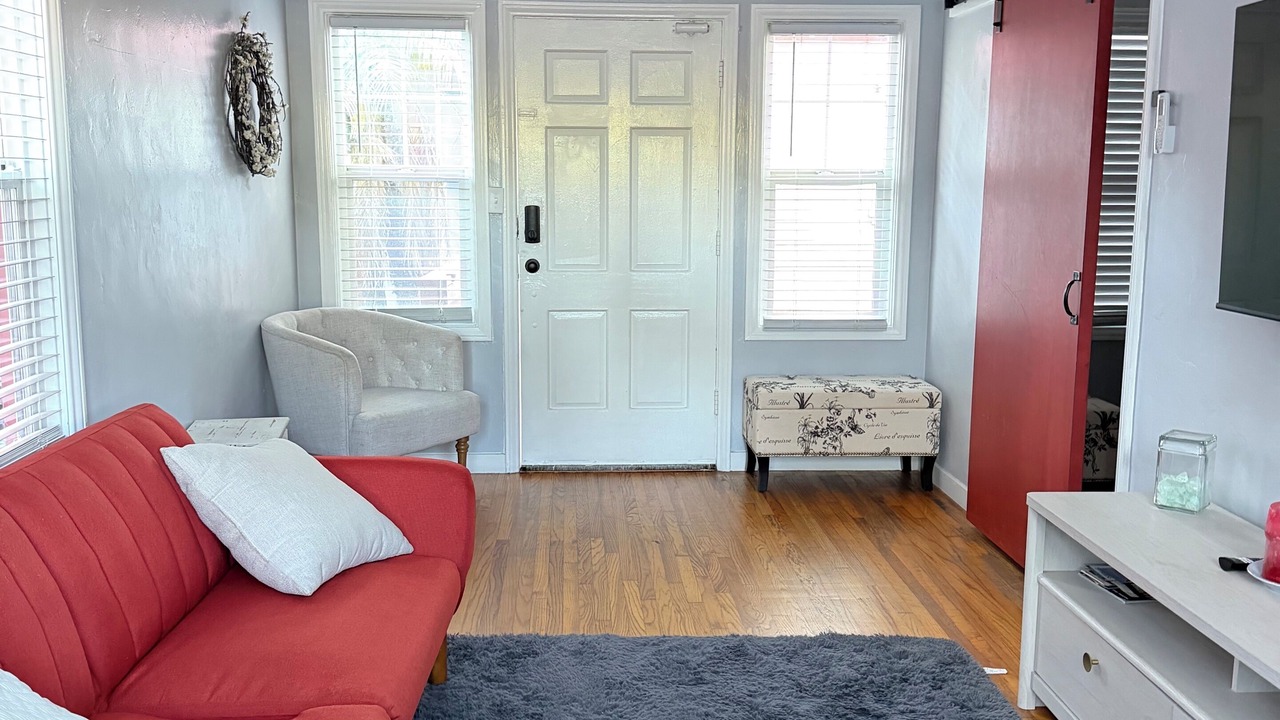 Photo of Livingroom in Little Italy