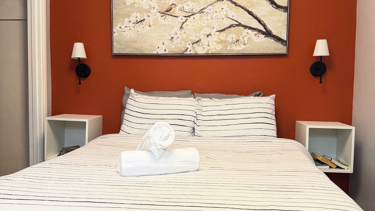 Photo of Bedroom in Little Italy