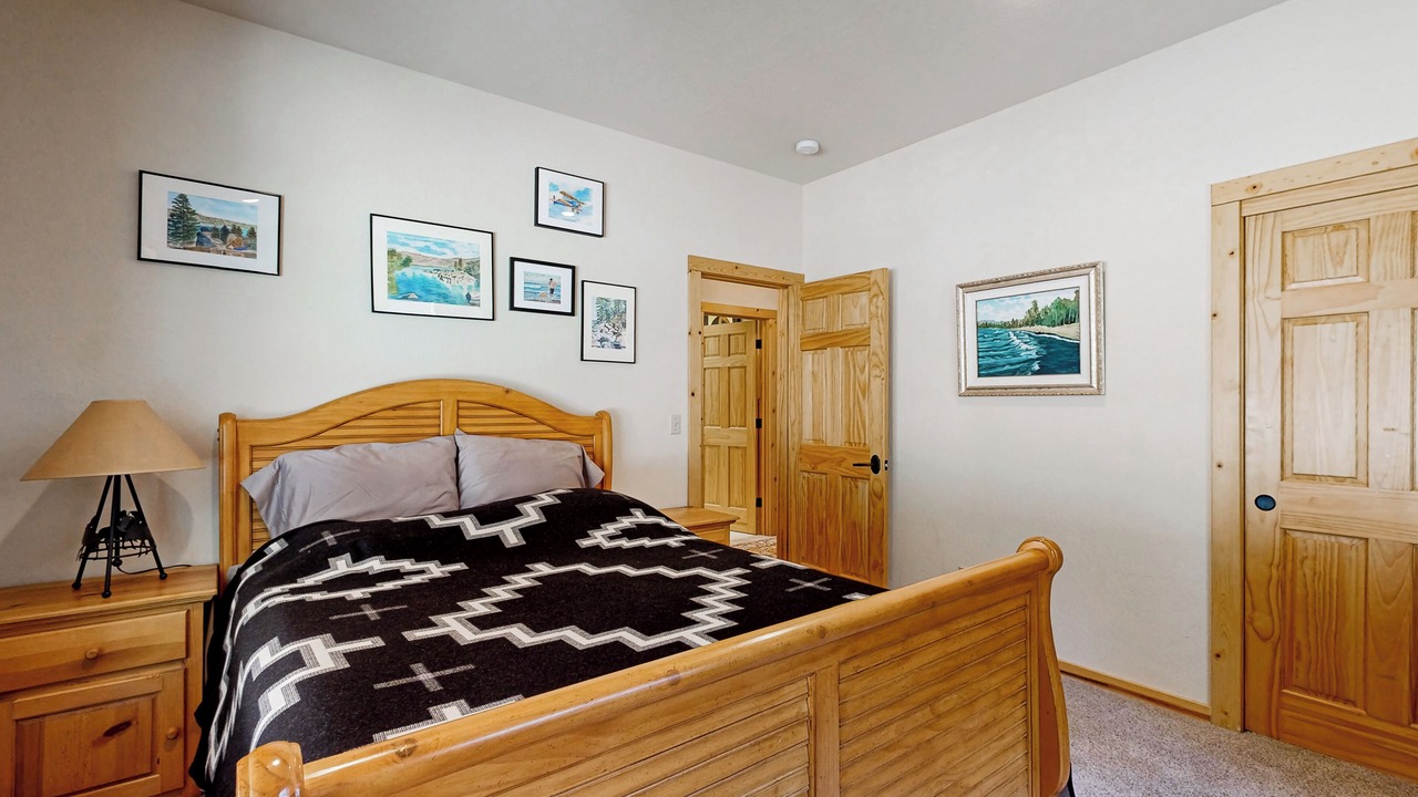 Photo of Bedroom in Kings Beach