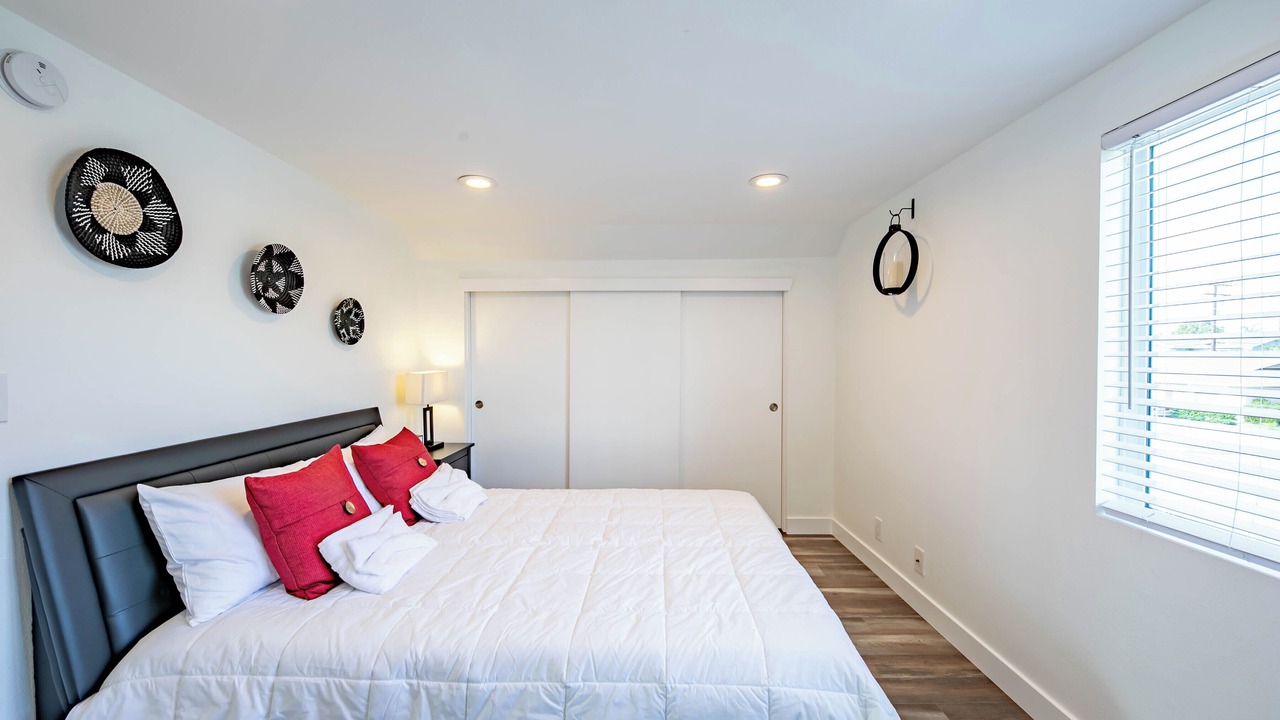 Photo of Bedroom in Halecrest