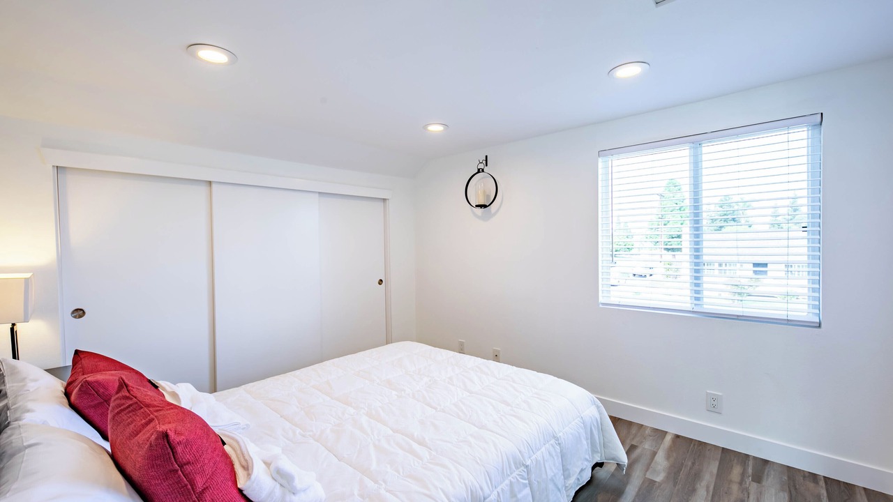 Photo of Bedroom in Halecrest