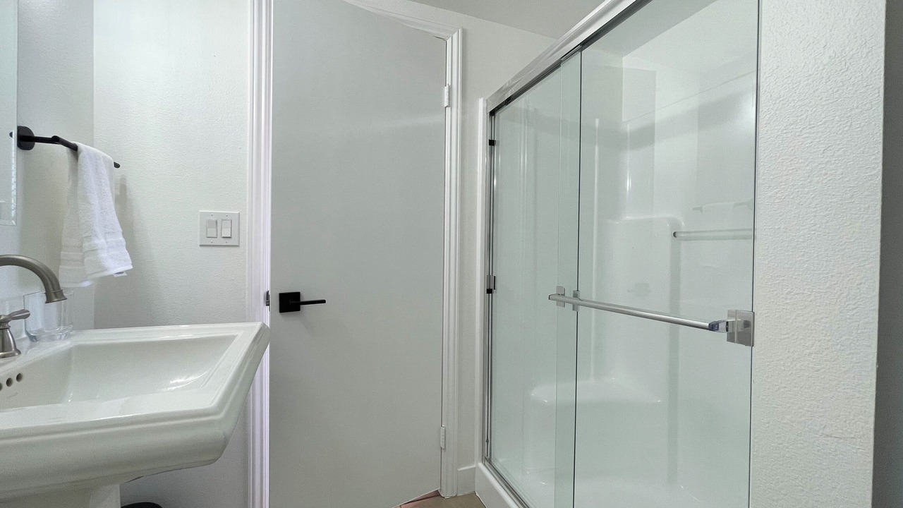 Photo of Bathroom in Halecrest