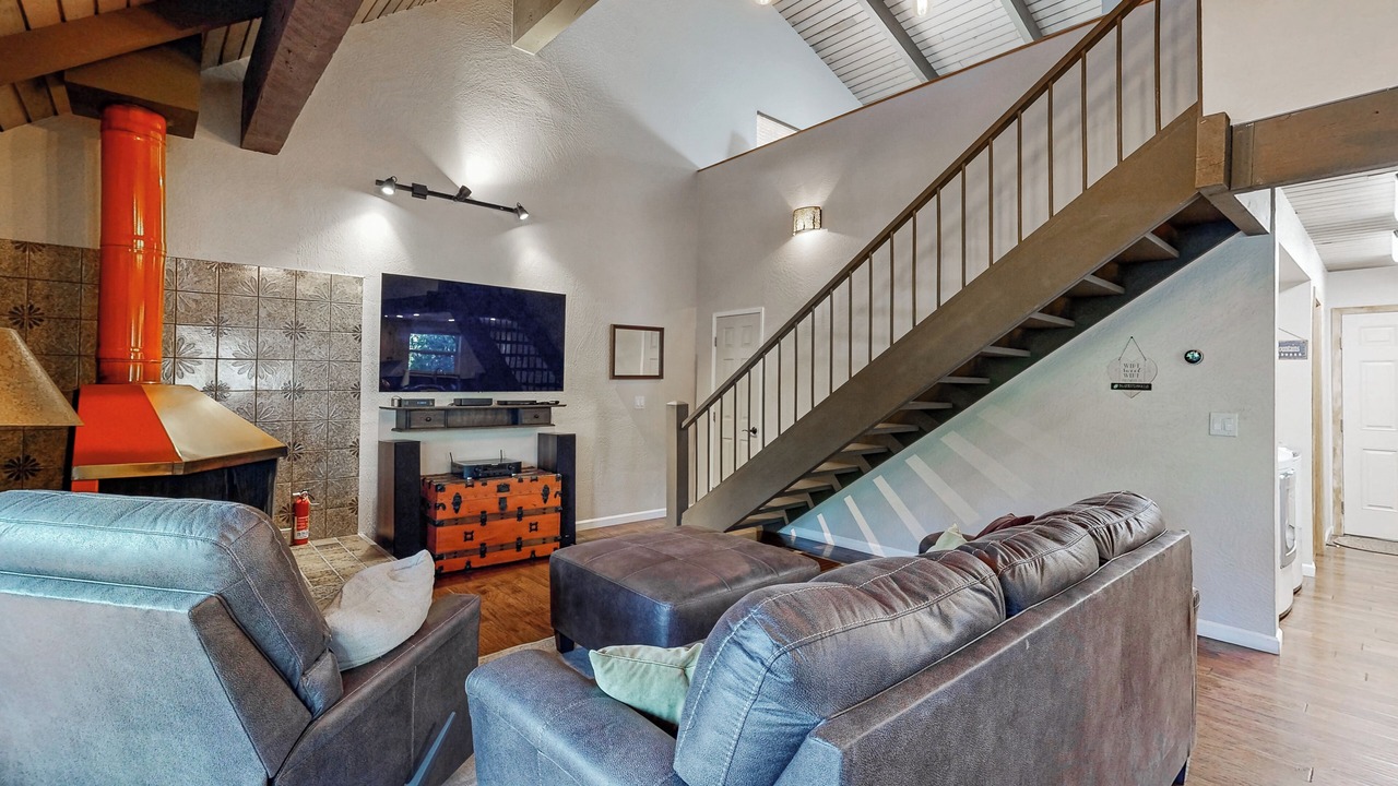 Photo of Livingroom in Twain Harte