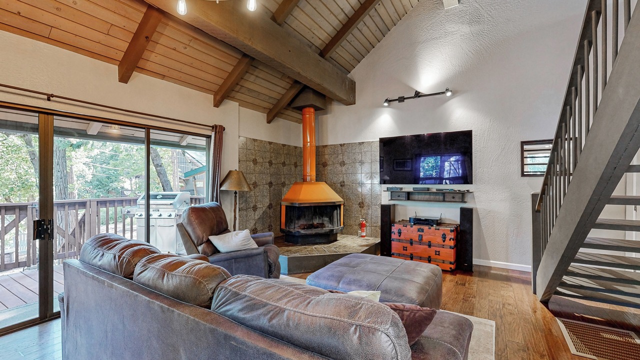 Photo of Livingroom in Twain Harte