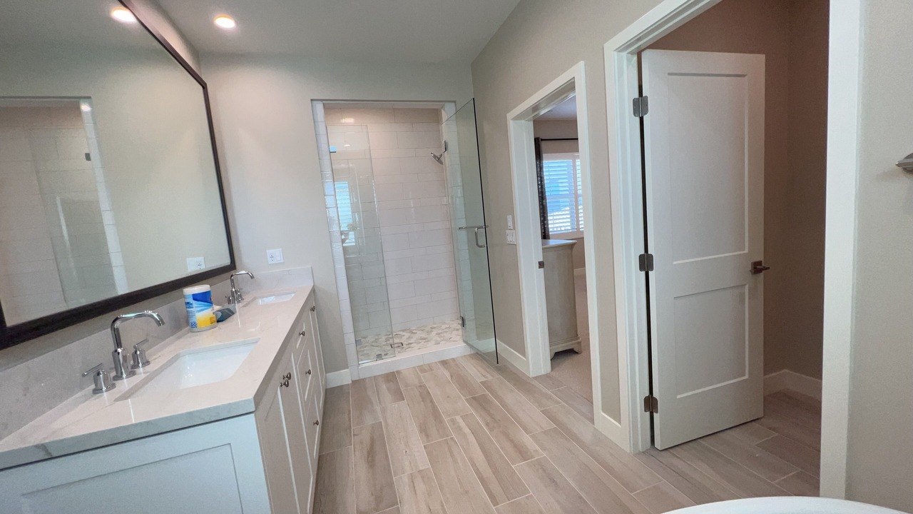 Photo of Bathroom in Portola Springs