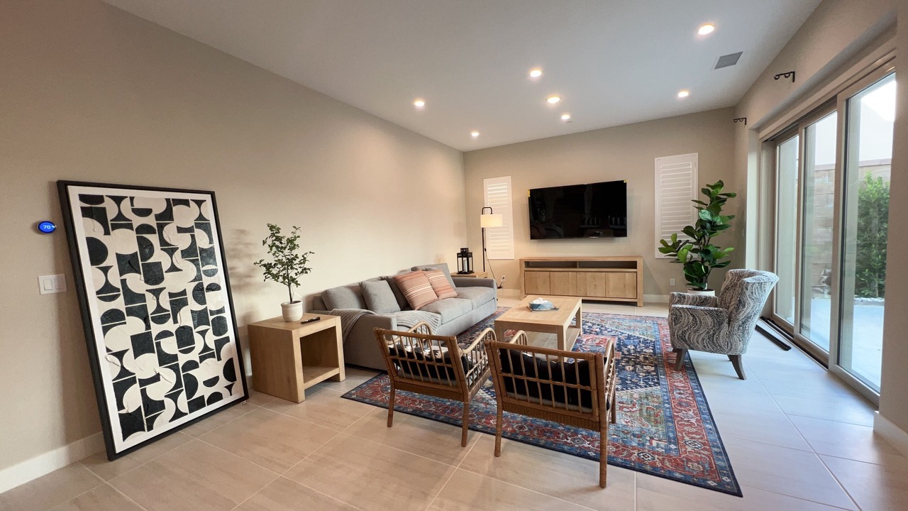 Photo of Livingroom in Portola Springs