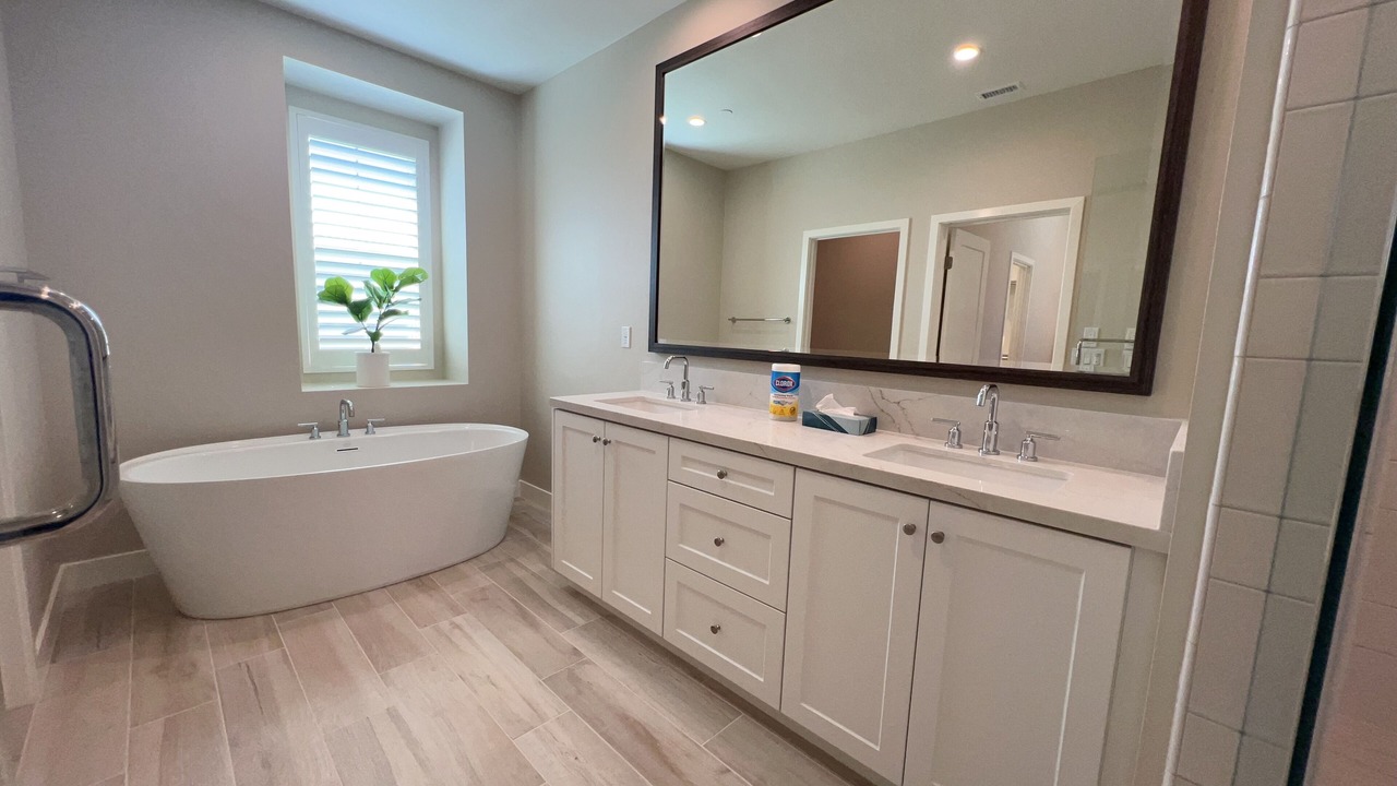 Photo of Bathroom in Portola Springs