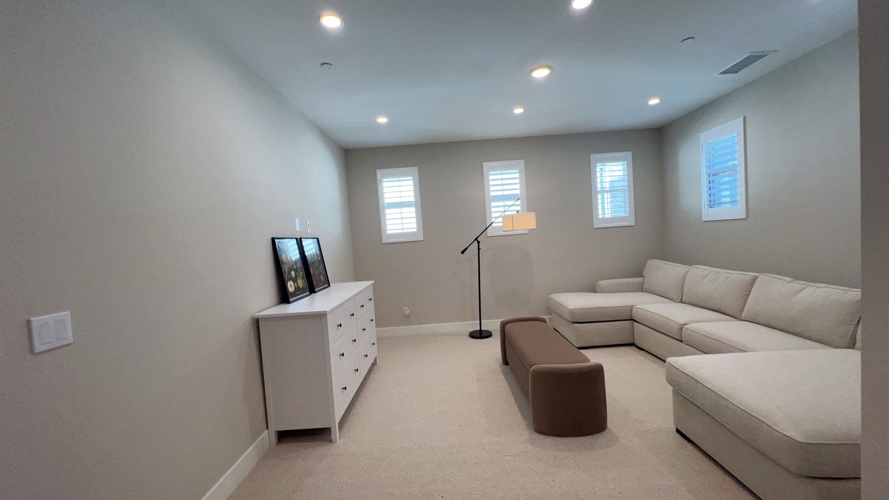 Photo of Livingroom in Portola Springs