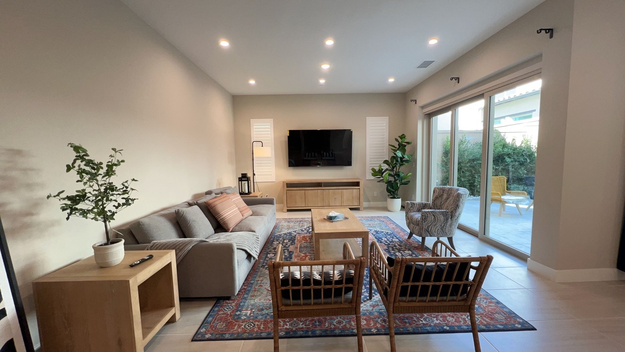 Photo of Livingroom in Portola Springs
