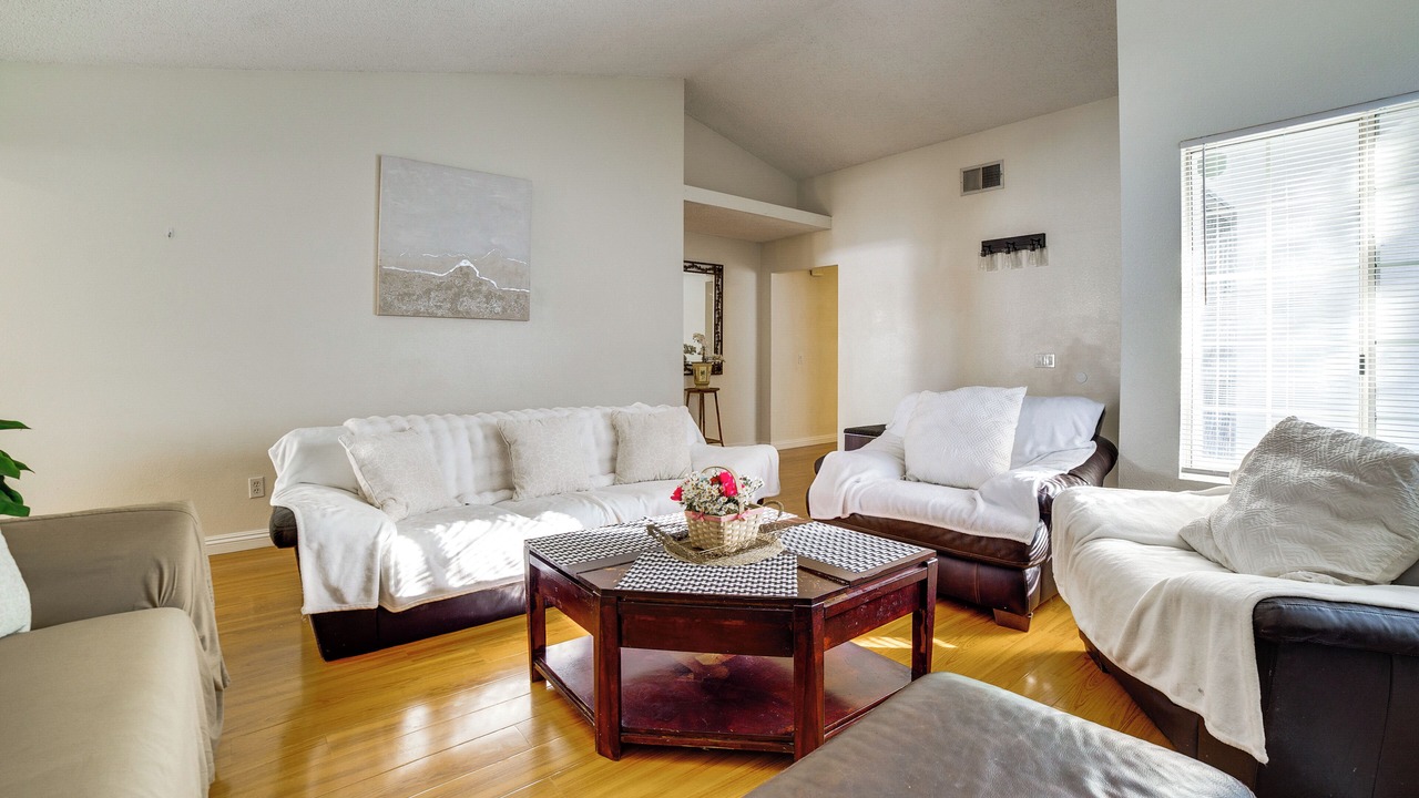 Photo of Livingroom in Moreno Valley
