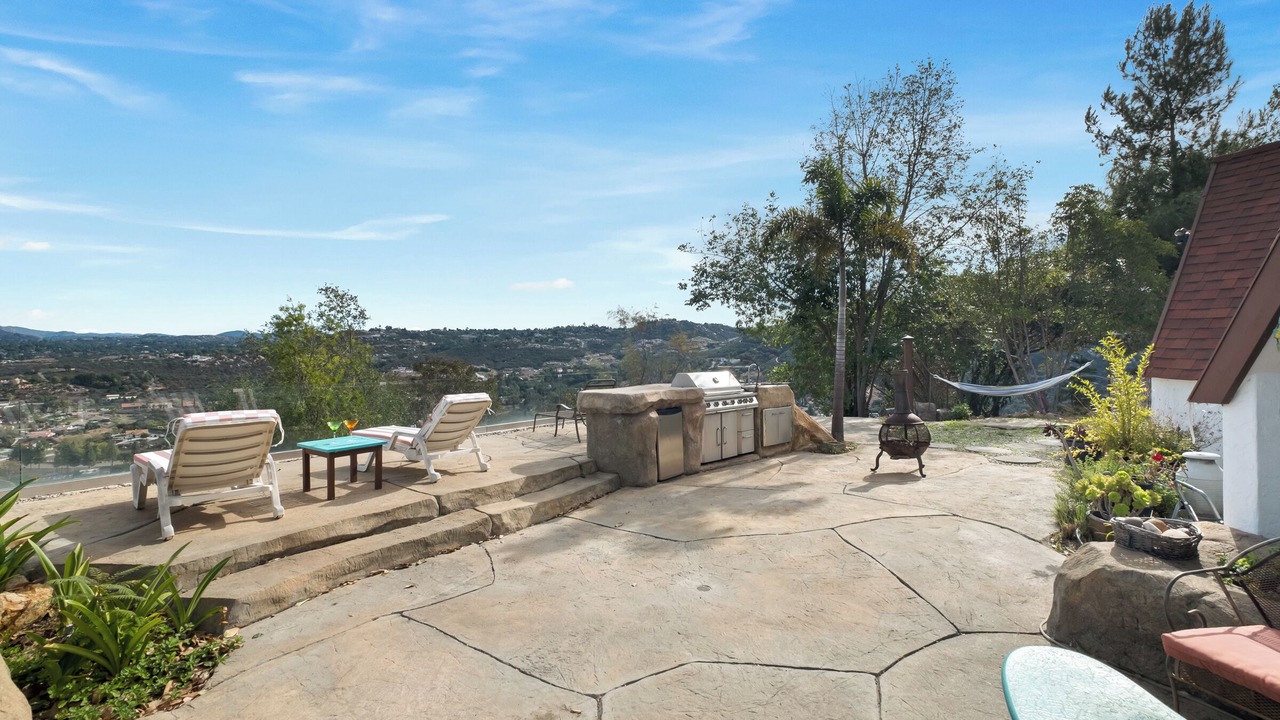 Photo of Patio Balcony in Alpine