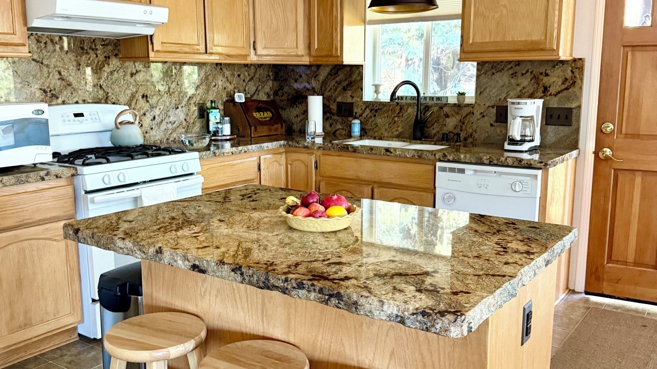 Photo of Kitchen in Lake Almanor Country Club