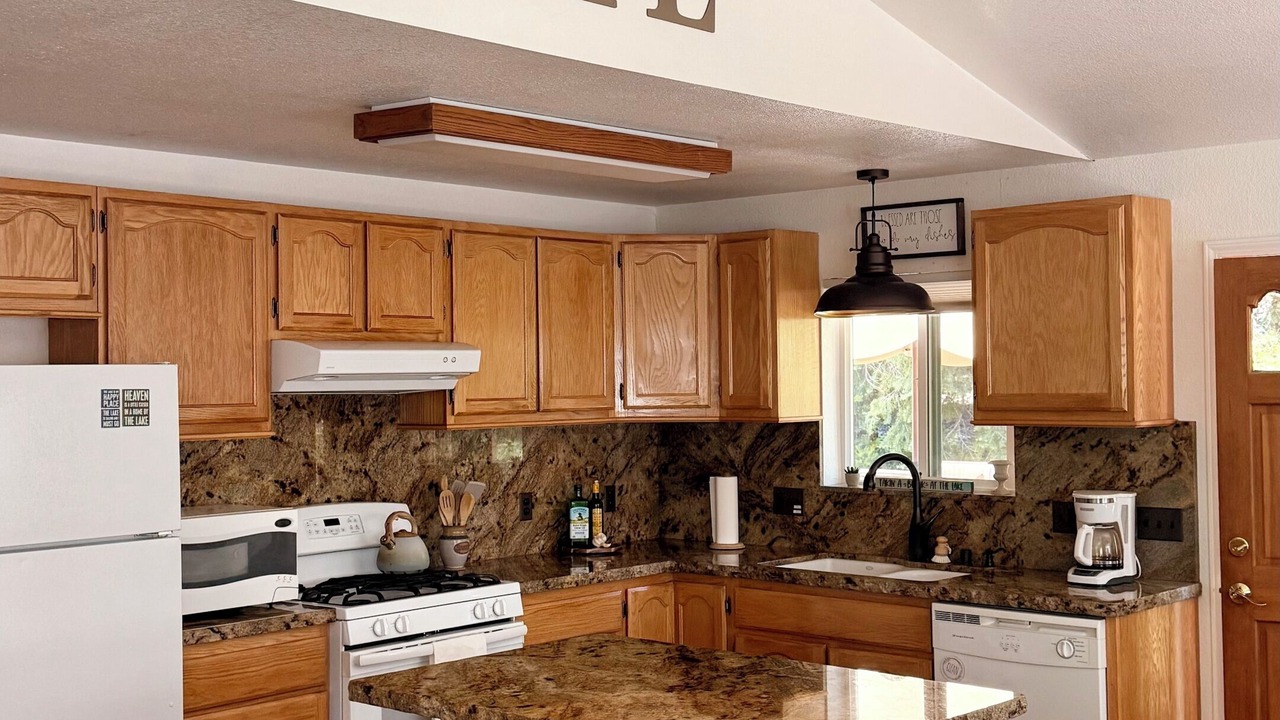 Photo of Kitchen in Lake Almanor Country Club