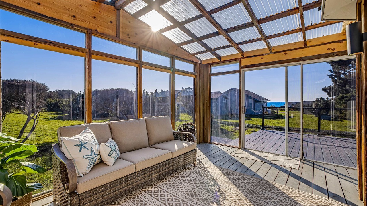 Photo of Livingroom in Fort Bragg