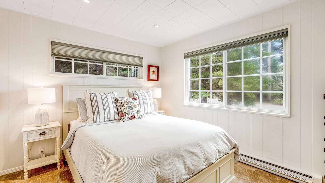 Photo of Bedroom in Mendocino