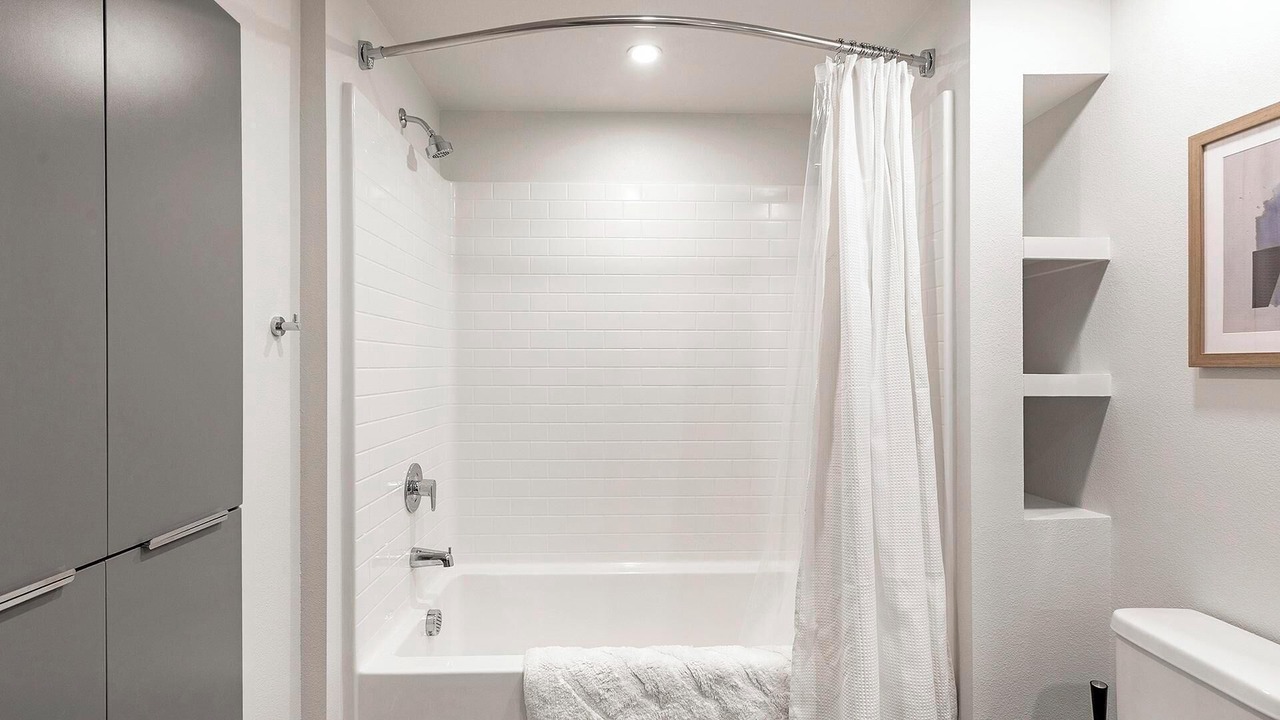 Photo of Bathroom in Rhodes Ranch