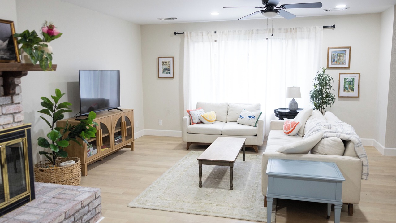 Photo of Livingroom in Redding
