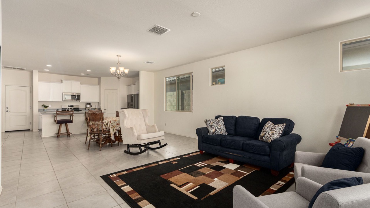 Photo of Livingroom in Maricopa County
