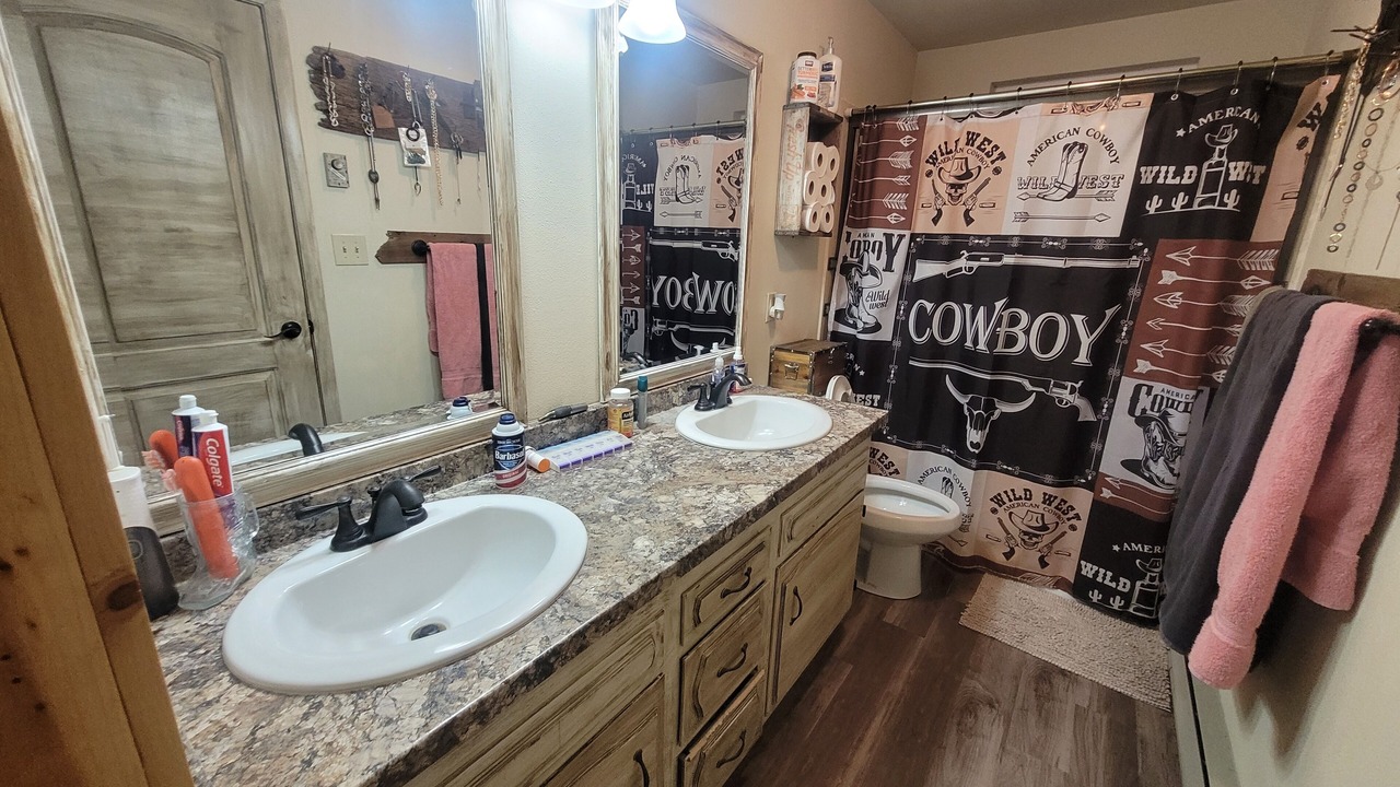 Photo of Bathroom in Enoch