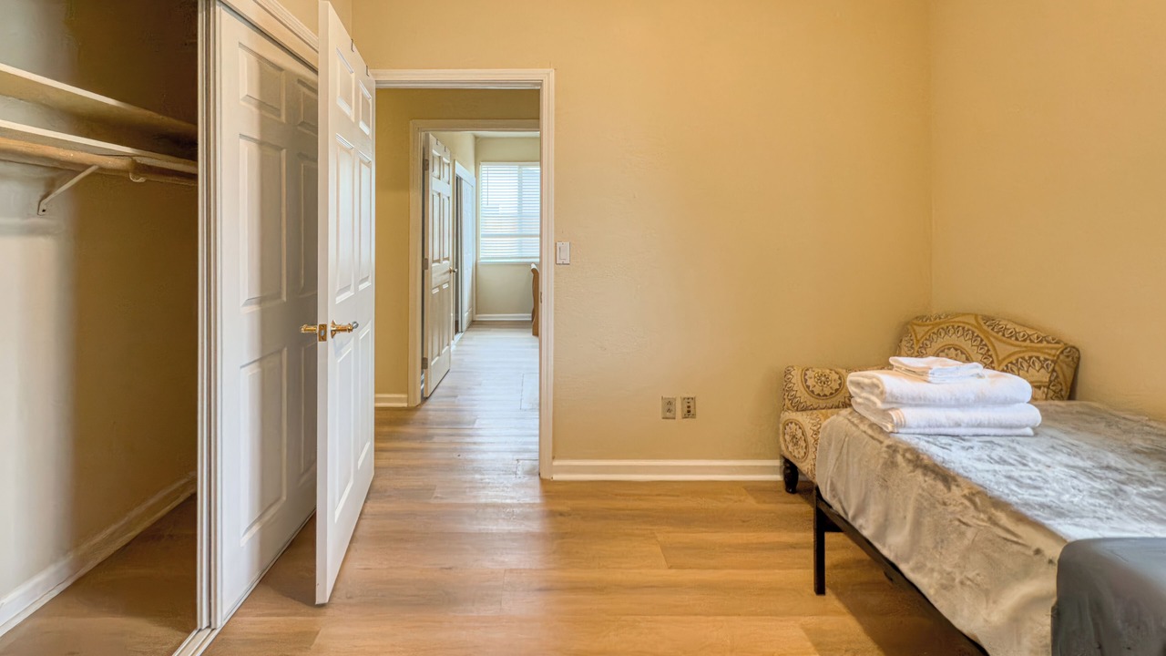 Photo of Bedroom in Oakley