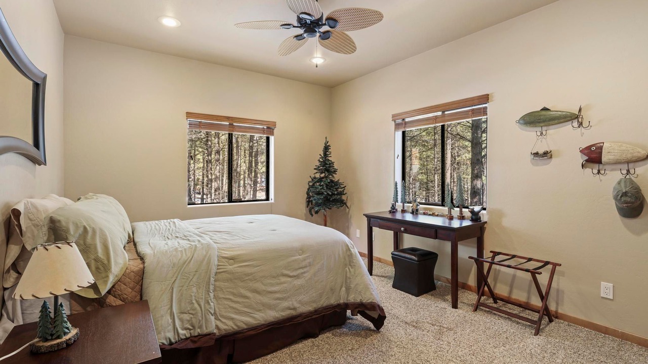Photo of Bedroom in Heber