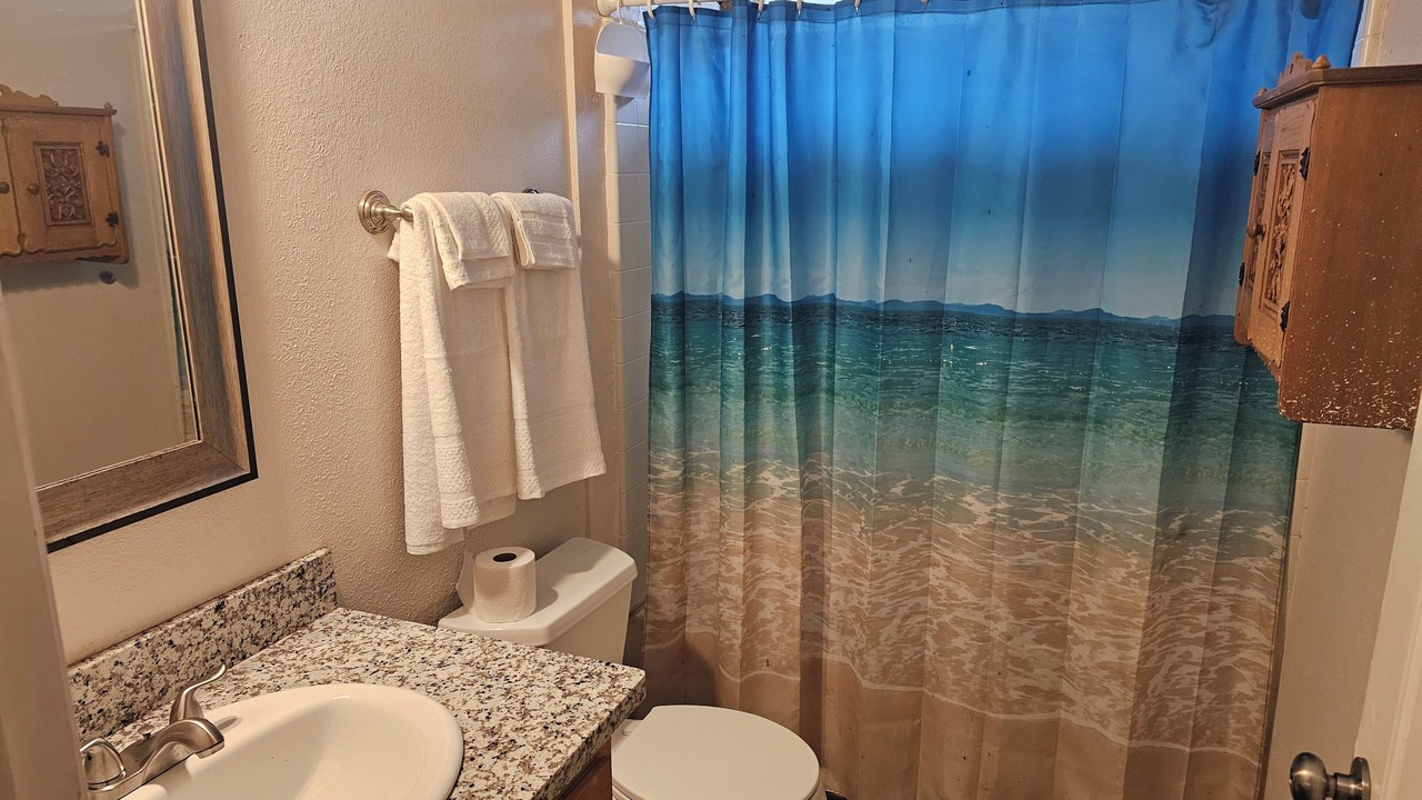 Photo of Bathroom in Oroville