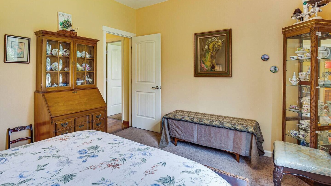 Photo of Bedroom in Thurston