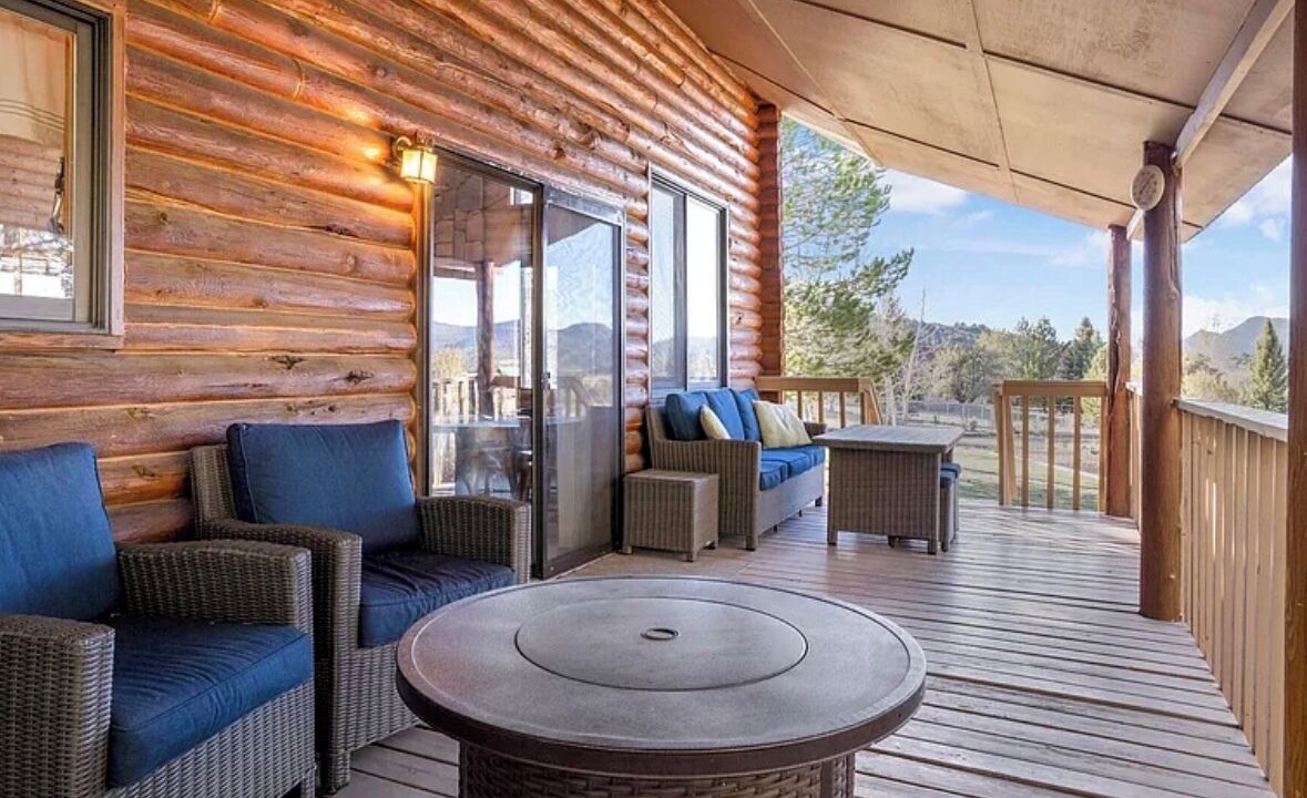 Photo of Patio Balcony in Pine Valley