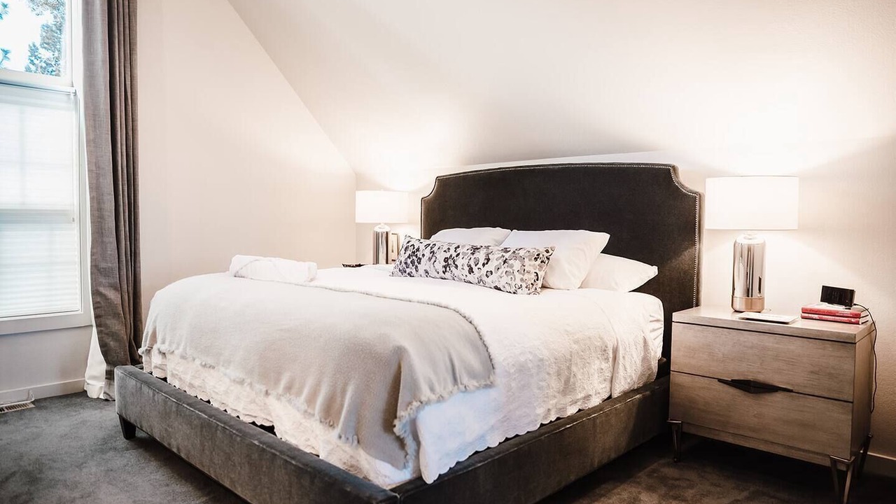 Photo of Bedroom in Klamath Falls