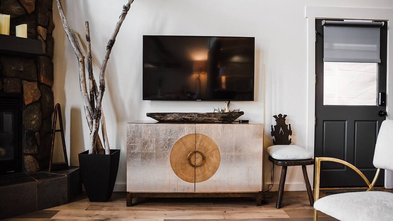 Photo of Livingroom in Klamath Falls