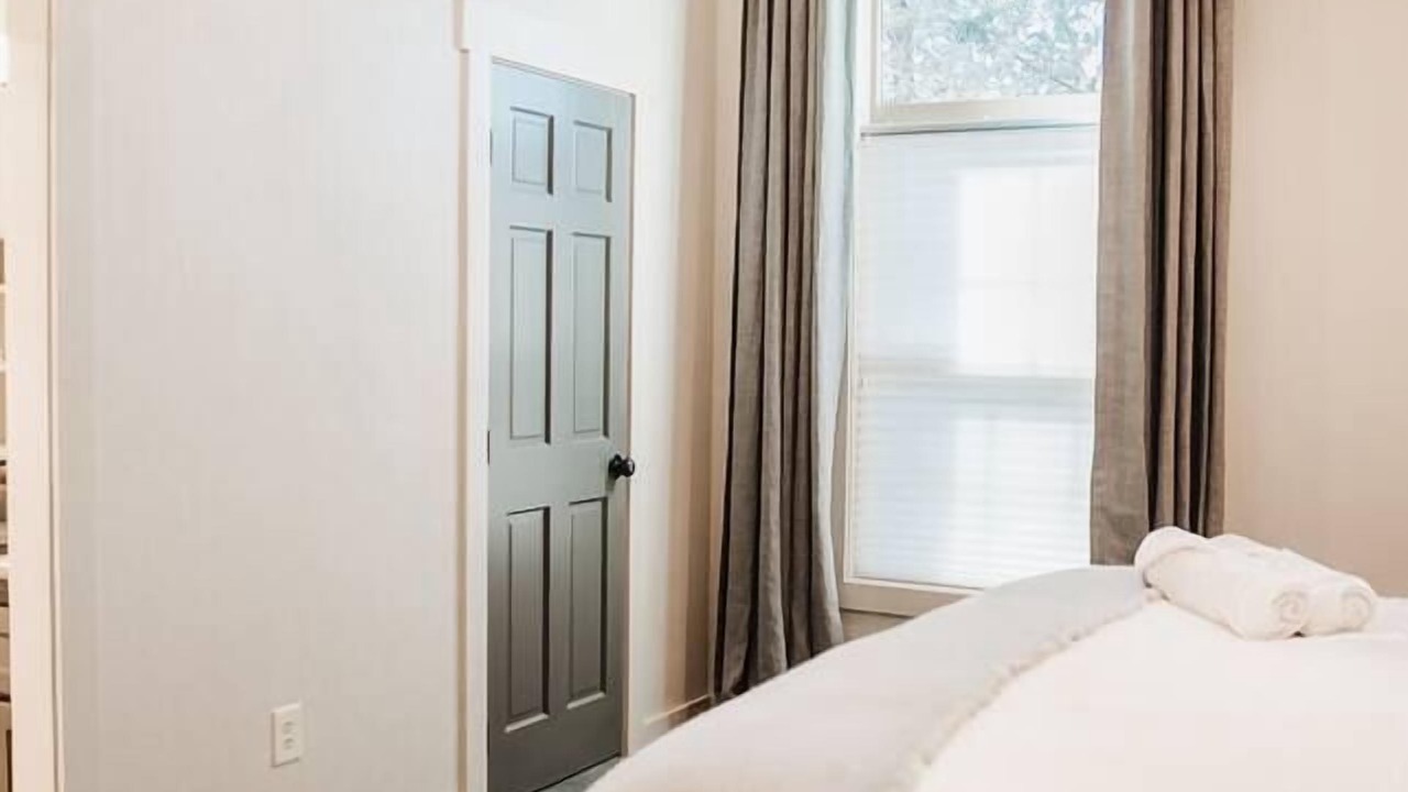 Photo of Bedroom in Klamath Falls