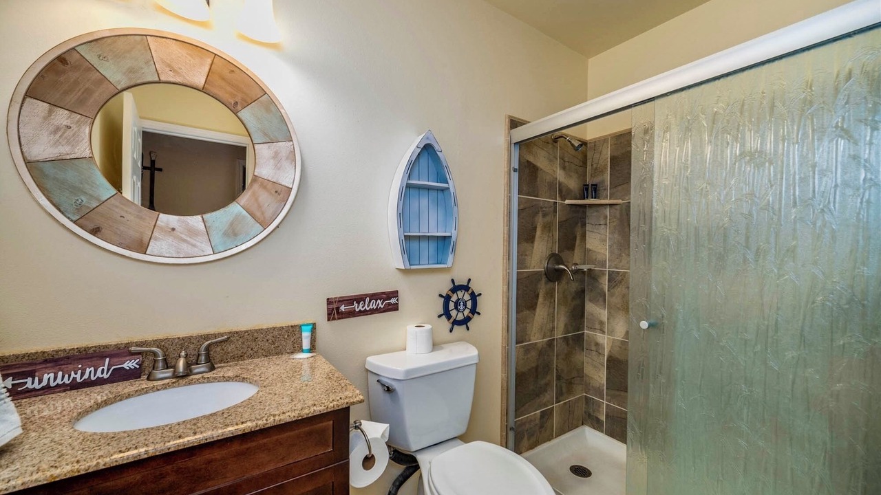 Photo of Bathroom in Al Tahoe